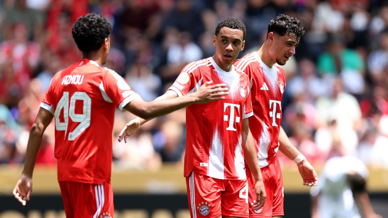 Bayern munich Bayern Munich hủy diệt Auckland